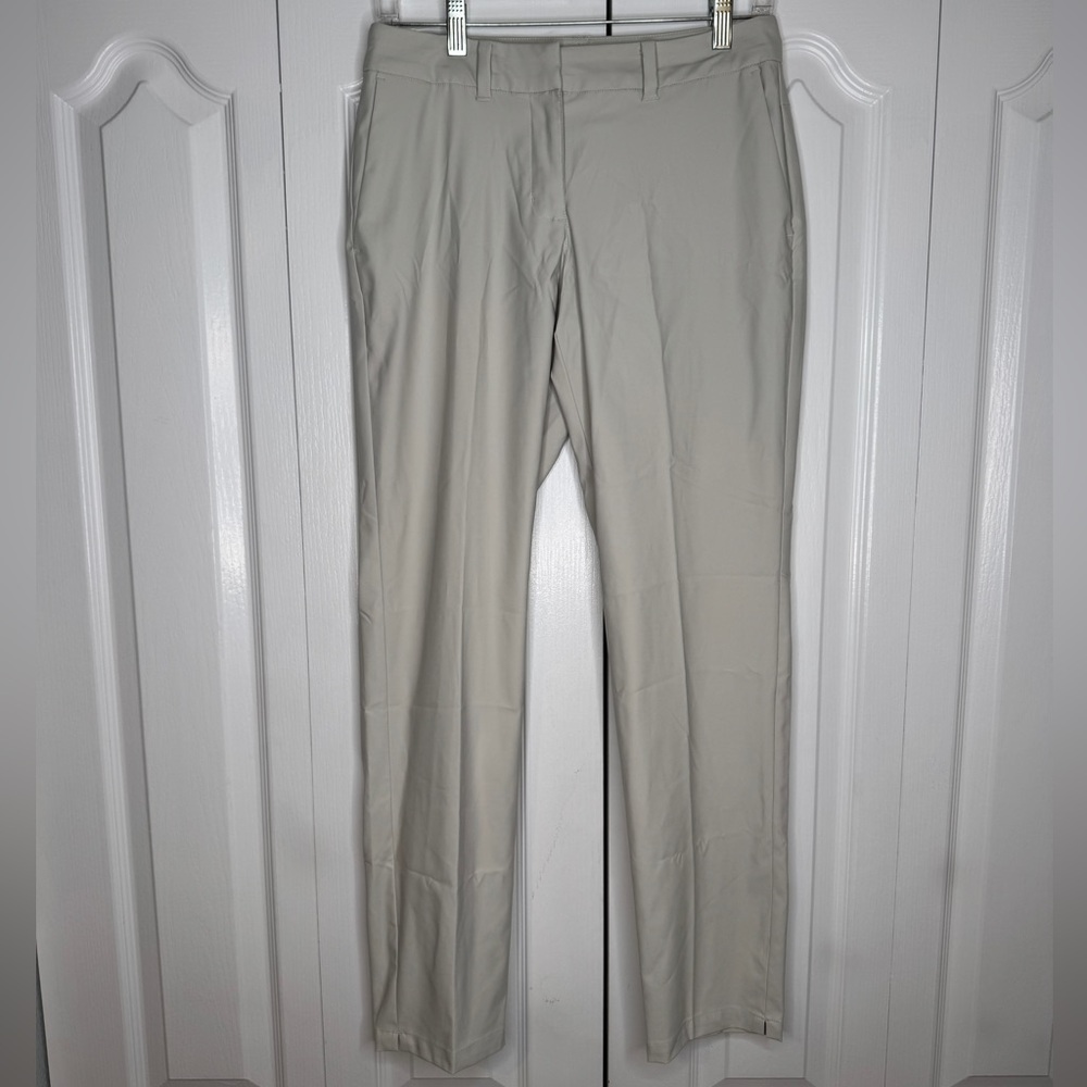 Nike Women’s Golf Pants Cream Color Size 4